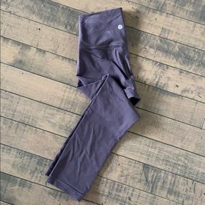 Wunder Under cropped leggings